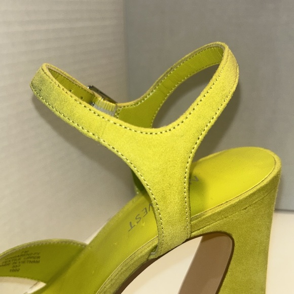 Nine West heels - Picture 10 of 13